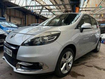 Renault Scenic DYNAMIQUE TOMTOM VVT