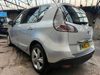 Renault Scenic DYNAMIQUE TOMTOM VVT