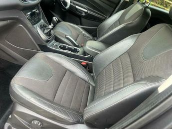 Ford Kuga 2.0 TDCi Titanium 2WD Euro 6 (s/s) 5dr