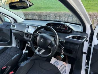 Peugeot 208 1.6 VTi Allure Auto Euro 5 5dr