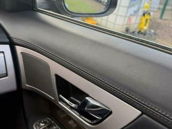Jaguar XF 3.0d V6 Premium Luxury Auto Euro 5 4dr