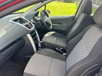 Peugeot 207 SPORT