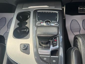 Audi Q7 3.0 TDI V6 S line SUV 5dr Diesel Tiptronic quattro Euro 6 (s/s) 
