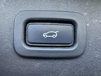 Land Rover Discovery Sport 2.0 D180 MHEV R-Dynamic SE SUV 5dr Diesel Auto 4WD Euro 6 (s/s) 