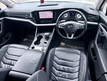 Volkswagen Touareg V6 SEL TDI