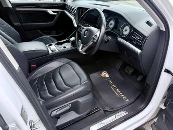 Volkswagen Touareg V6 SEL TDI