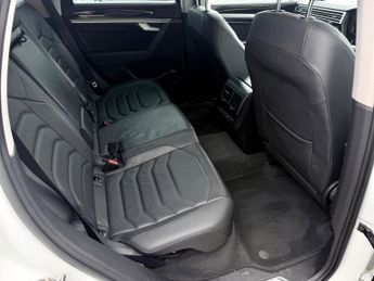 Volkswagen Touareg V6 SEL TDI