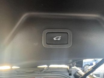 Land Rover Range Rover 5.0 V8 Autobiography SUV 5dr Petrol Auto 4WD Euro 6 (s/s) (510 p
