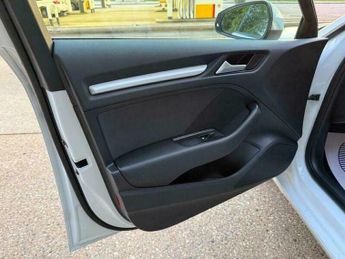 Audi A3 1.6 TDI SE Sportback S Tronic Euro 6 (s/s) 5dr