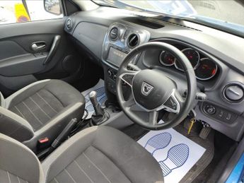 Dacia Sandero STEPWAY LAUREATE TCE