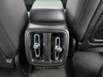 Volvo XC40 T3 MOMENTUM