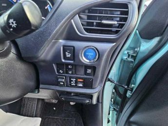 Toyota Voxy 1.8 Hybrid VVT-h MPV 7 Seats 5dr
