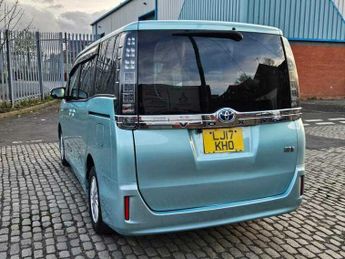Toyota Voxy 1.8 Hybrid VVT-h MPV 7 Seats 5dr