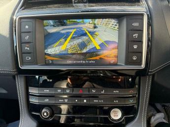 Jaguar F-Pace 2.0 D180 R-Sport Auto AWD Euro 6 (s/s) 5dr