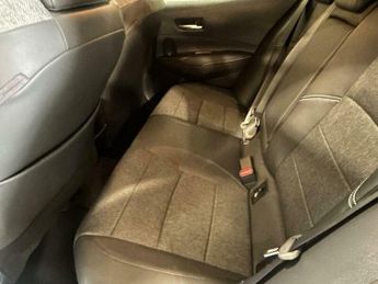 Toyota Corolla 1.8 VVT-h Design CVT Euro 6 (s/s) 5dr