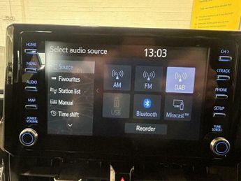 Toyota Corolla 1.8 VVT-h Design CVT Euro 6 (s/s) 5dr