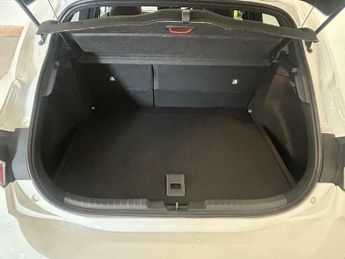 Toyota Corolla 1.8 VVT-h Design CVT Euro 6 (s/s) 5dr