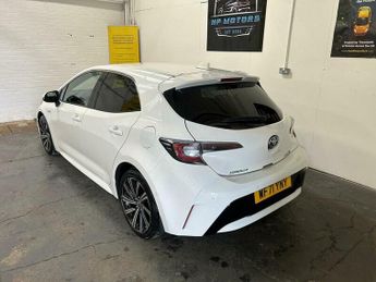 Toyota Corolla 1.8 VVT-h Design CVT Euro 6 (s/s) 5dr