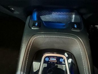 Toyota Corolla 1.8 VVT-h Design CVT Euro 6 (s/s) 5dr