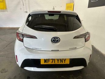 Toyota Corolla 1.8 VVT-h Design CVT Euro 6 (s/s) 5dr