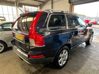 Volvo XC90 2.4 D5 SE Lux Geartronic AWD 5dr