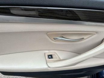 BMW 5 SERIES 2.0 520d Luxury Touring Auto Euro 6 (s/s) 5dr