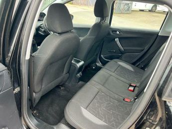 Peugeot 2008 ACTIVE