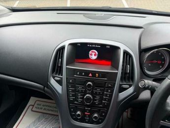 Vauxhall Astra 1.6 16v Tech Line Hatchback 5dr Petrol Auto Euro 5 (115 ps)