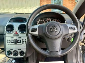 Vauxhall Corsa 1.4 Corsa Club A/C Auto 3dr