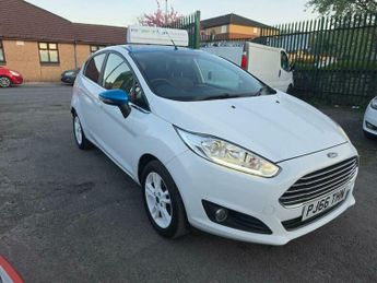 Ford Fiesta 1.0T EcoBoost Zetec White Edition Euro 6 (s/s) 5dr