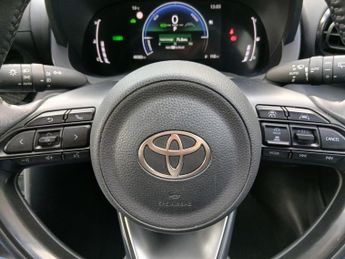 Toyota Yaris ICON