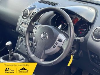 Nissan Qashqai 1.5 dCi Acenta Hatchback 5dr Diesel Manual 2WD (145 g/km, 105 bh