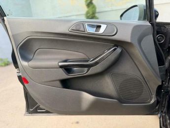 Ford Fiesta 1.6 Titanium Powershift Euro 5 5dr