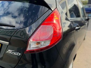 Ford Fiesta 1.6 Titanium Powershift Euro 5 5dr