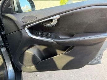 Volvo V40 2.0 D4 R-Design Lux Nav Auto Euro 6 (s/s) 5dr