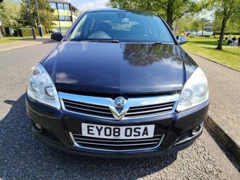 Vauxhall Astra 1.8i 16v Design Hatchback 5dr Petrol Automatic (187 g/km, 138 bh