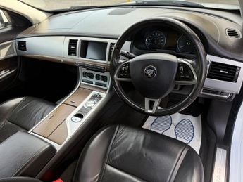 Jaguar XF D LUXURY