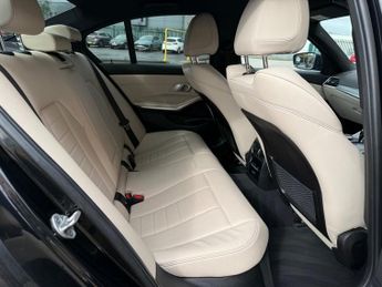 BMW 3 SERIES 320i XDRIVE M SPORT