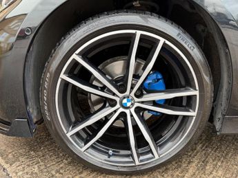 BMW 3 SERIES 320i XDRIVE M SPORT