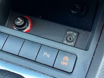 Volkswagen Jetta 1.6 TDI BlueMotion Tech SE DSG Euro 5 (s/s) 4dr