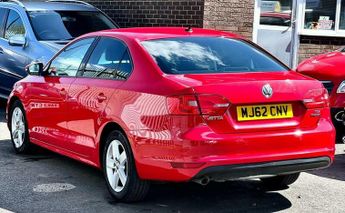 Volkswagen Jetta 1.6 TDI BlueMotion Tech SE DSG Euro 5 (s/s) 4dr