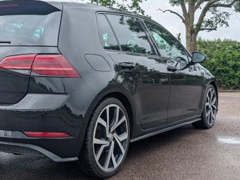 Volkswagen Golf R-LINE TDI BLUEMOTION TECHNOLOGY DSG