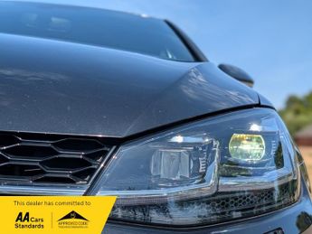 Volkswagen Golf R-LINE TDI BLUEMOTION TECHNOLOGY DSG