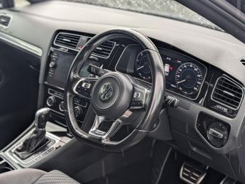 Volkswagen Golf R-LINE TDI BLUEMOTION TECHNOLOGY DSG