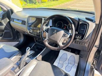 Mitsubishi Outlander PHEV GX 4H