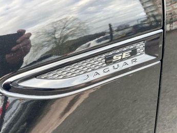 Jaguar E-PACE 2.0 D180 SE Auto AWD Euro 6 (s/s) 5dr