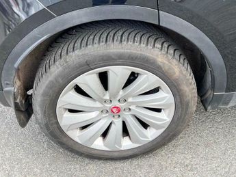 Jaguar E-PACE 2.0 D180 SE Auto AWD Euro 6 (s/s) 5dr