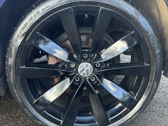 Volkswagen Scirocco 2.0 TSI BlueMotion Tech R-Line Hatchback 3dr Petrol DSG Euro 6 (