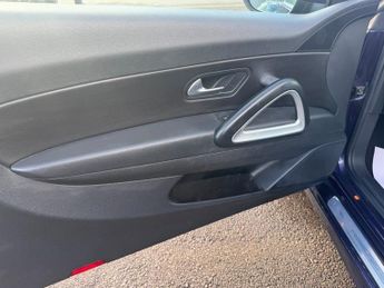 Volkswagen Scirocco 2.0 TSI BlueMotion Tech R-Line Hatchback 3dr Petrol DSG Euro 6 (