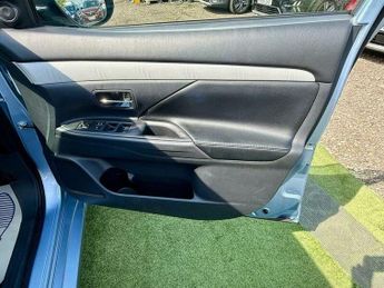 Mitsubishi Outlander 2.0h 12kWh GX3h CVT 4WD Euro 5 (s/s) 5dr